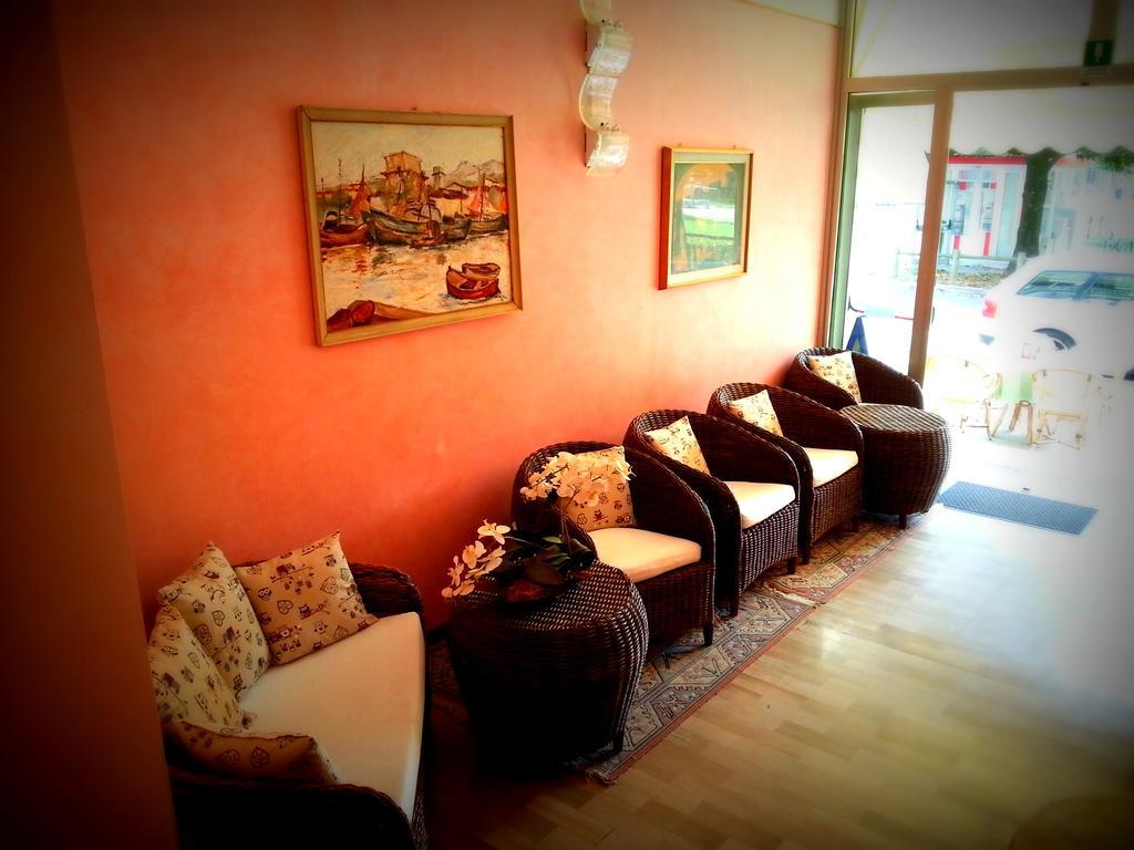 Hotel Zen Lignano Sabbiadoro Luaran gambar
