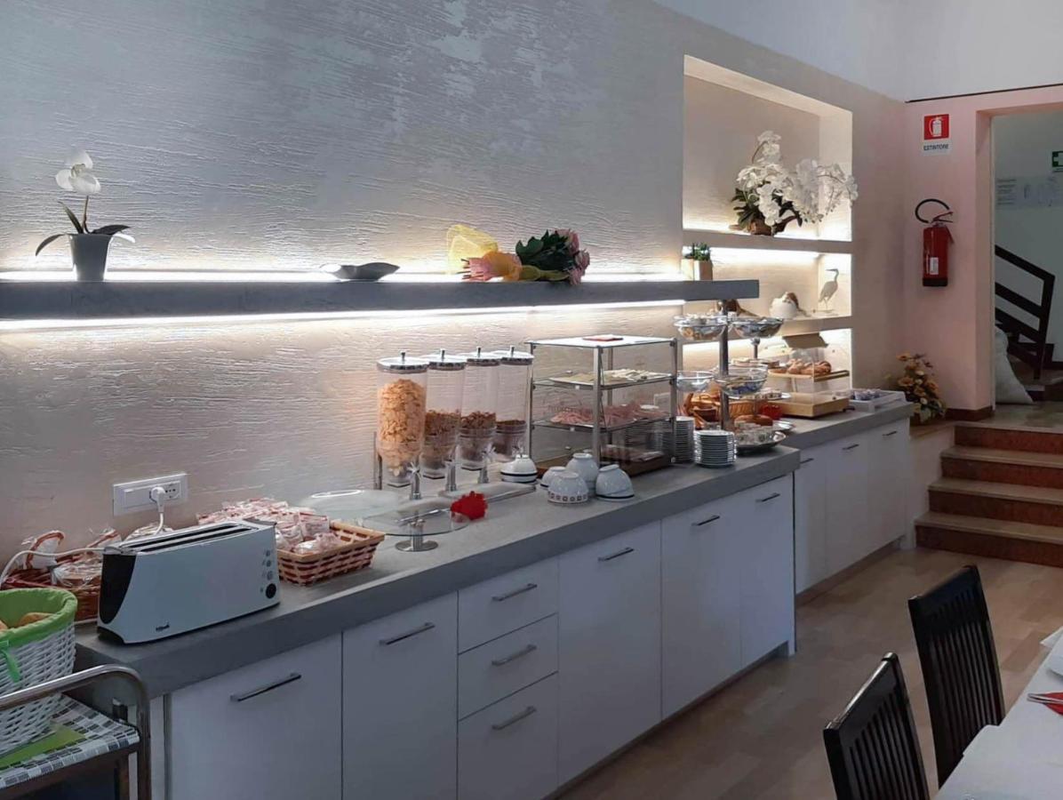 Hotel Zen Lignano Sabbiadoro Luaran gambar