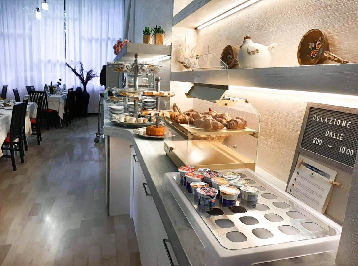 Hotel Zen Lignano Sabbiadoro Luaran gambar
